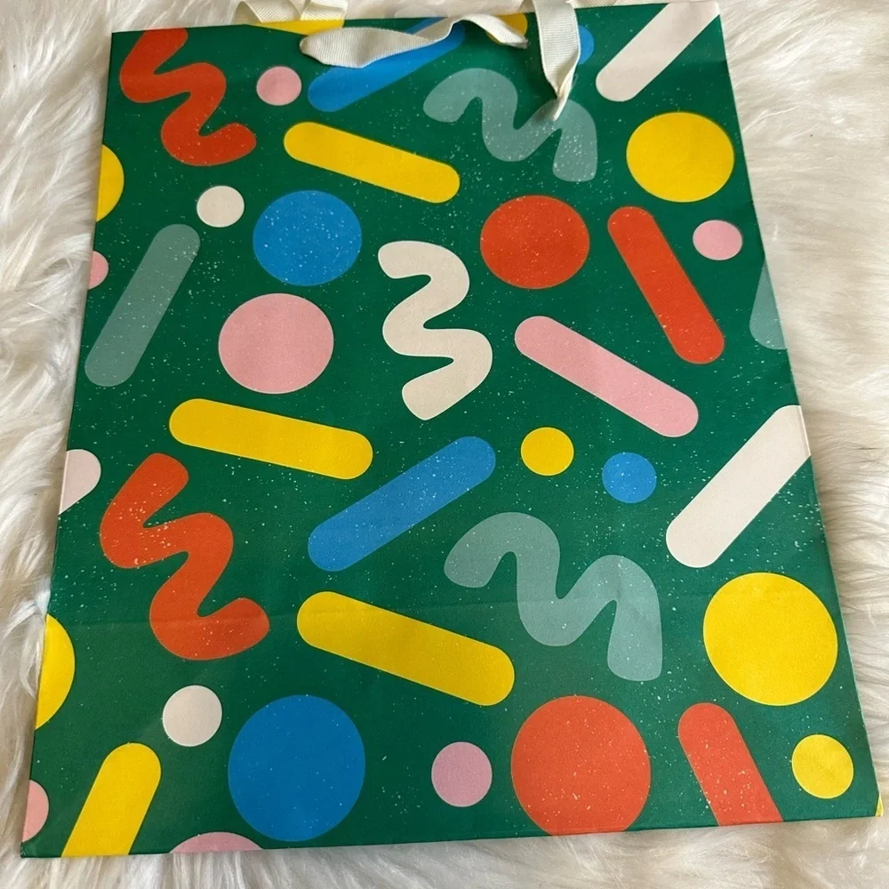 🩵5/$8 Colorful Geometric Gift Bag